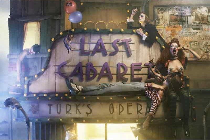 Last Cabaret, de la série Retour en Terres Nulle-Part
