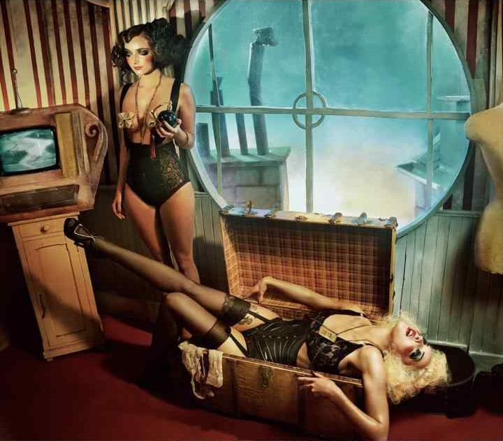 Mara et Audrey, de la série Le Chat Noir